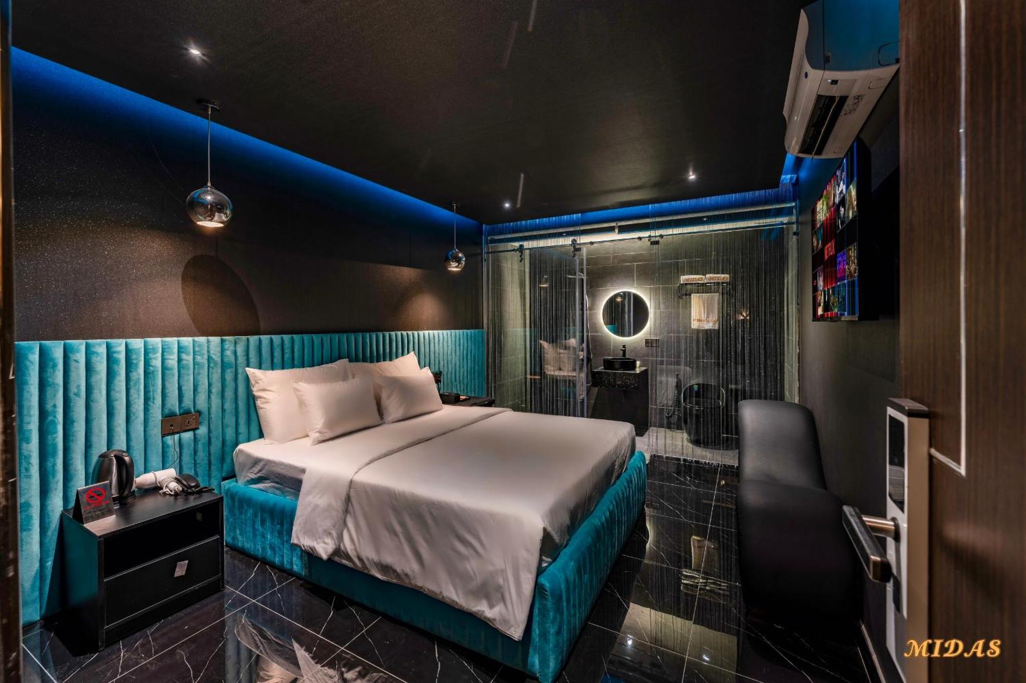 Midas Hotel 2 Ho Chi Minh City Bagian luar foto