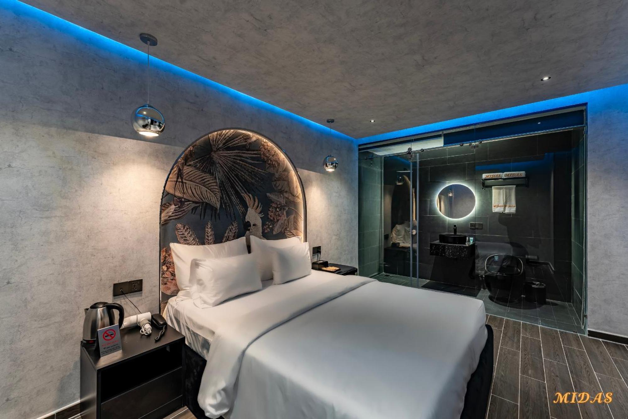 Midas Hotel 2 Ho Chi Minh City Bagian luar foto