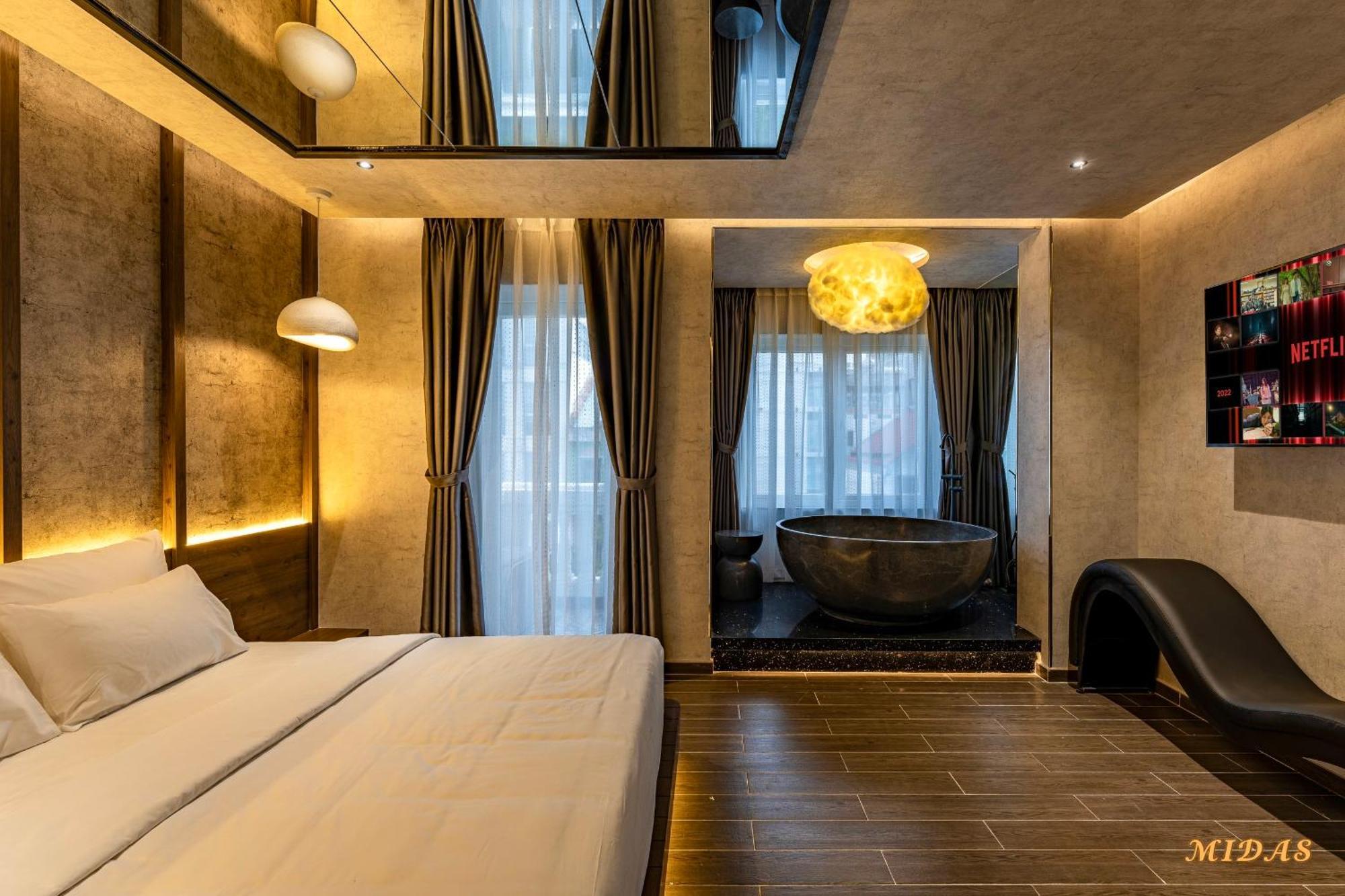 Midas Hotel 2 Ho Chi Minh City Bagian luar foto